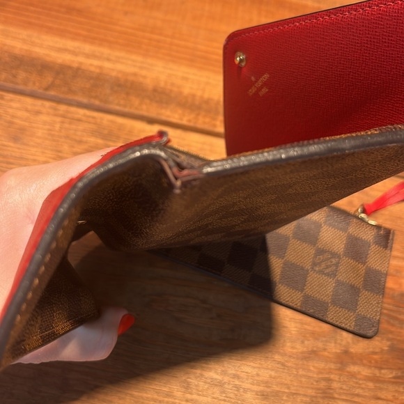 AUTHENTIC Louis Vuitton wallet - Picture 5 of 6